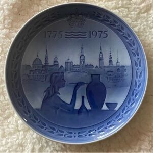 Royal Copenhagen 1775 - 1975 Bicentennial Plate Denmark Wonderful Vintage